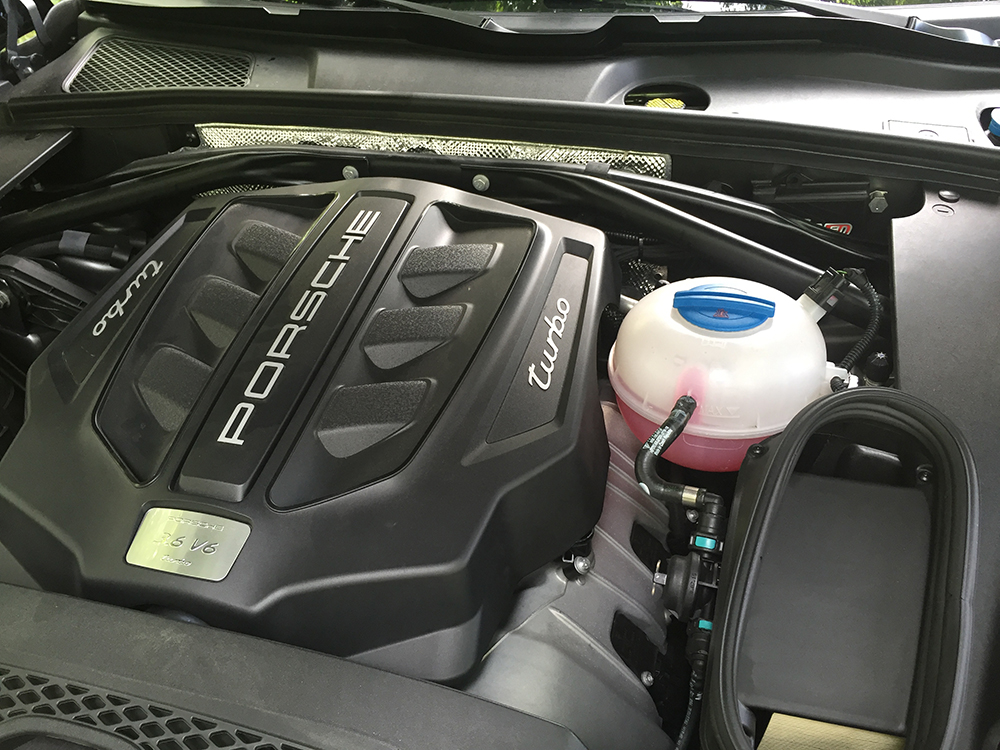 » Porsche Macan Turbo Tuning Box Review